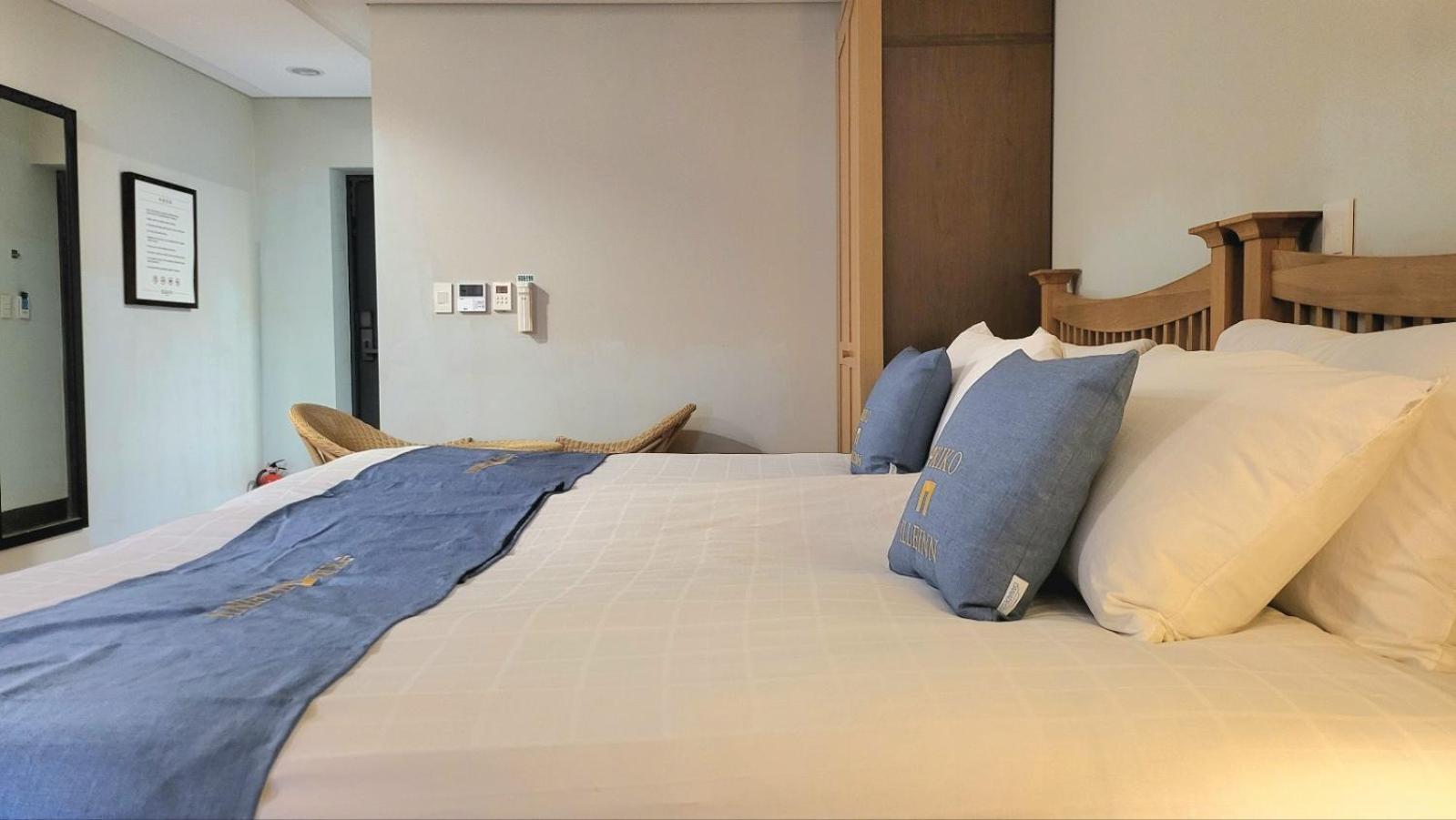 Illeinn Hotel Сеогвипо Екстериор снимка